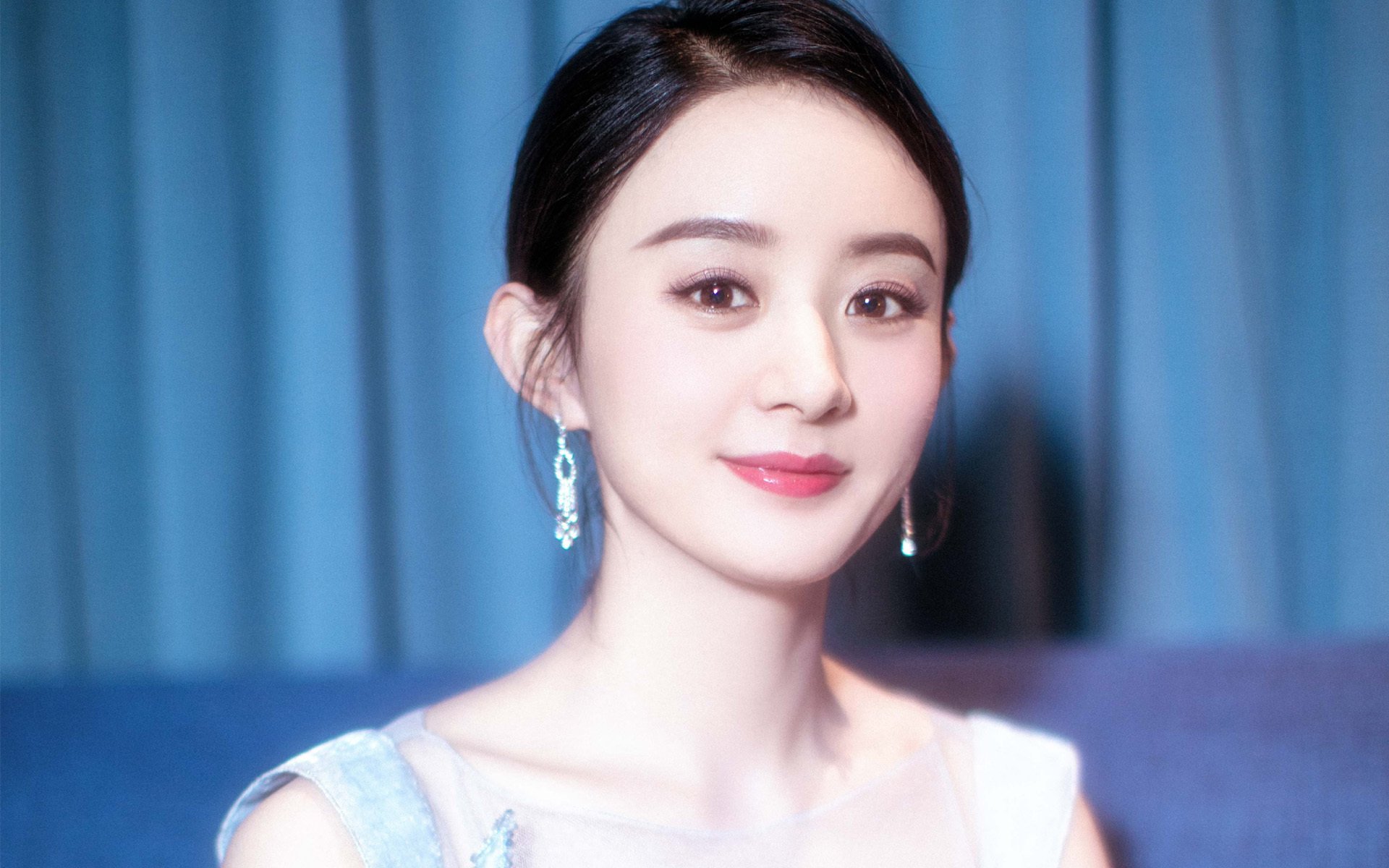 乐鱼电竞在线平台-“法甲激战正酣，争冠形势进入白热化阶段”，法甲 经典比赛