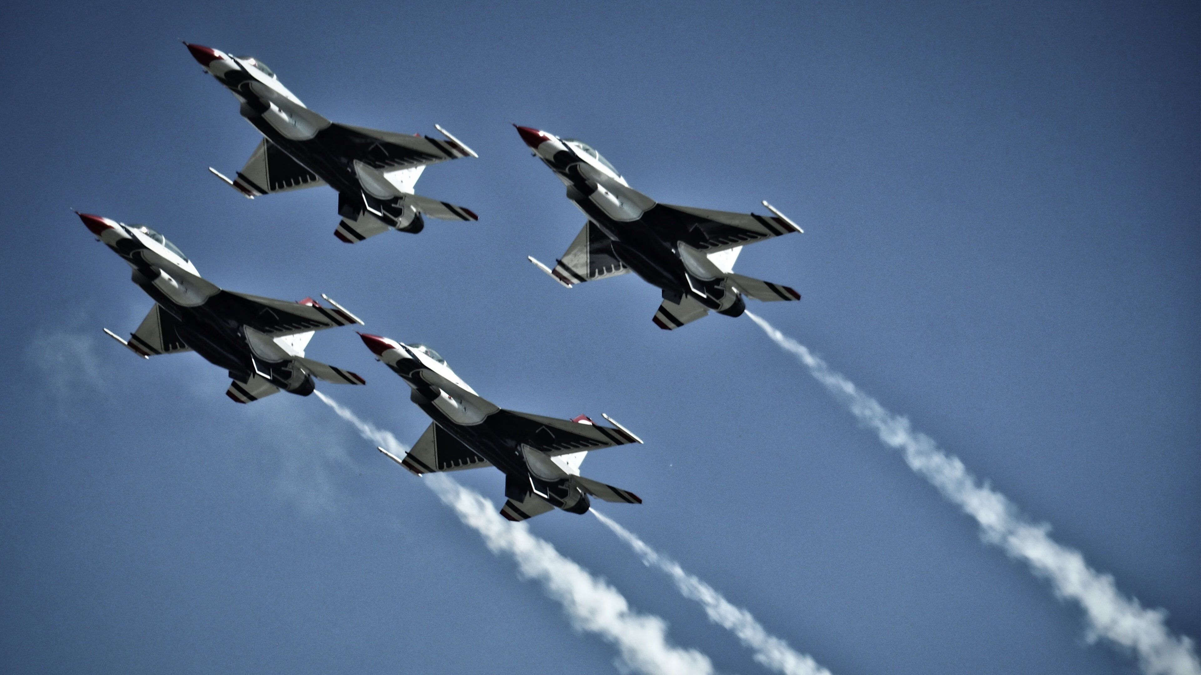 圣埃蒂安主场一球小胜尼斯，結束连败，圣埃蒂安球迷