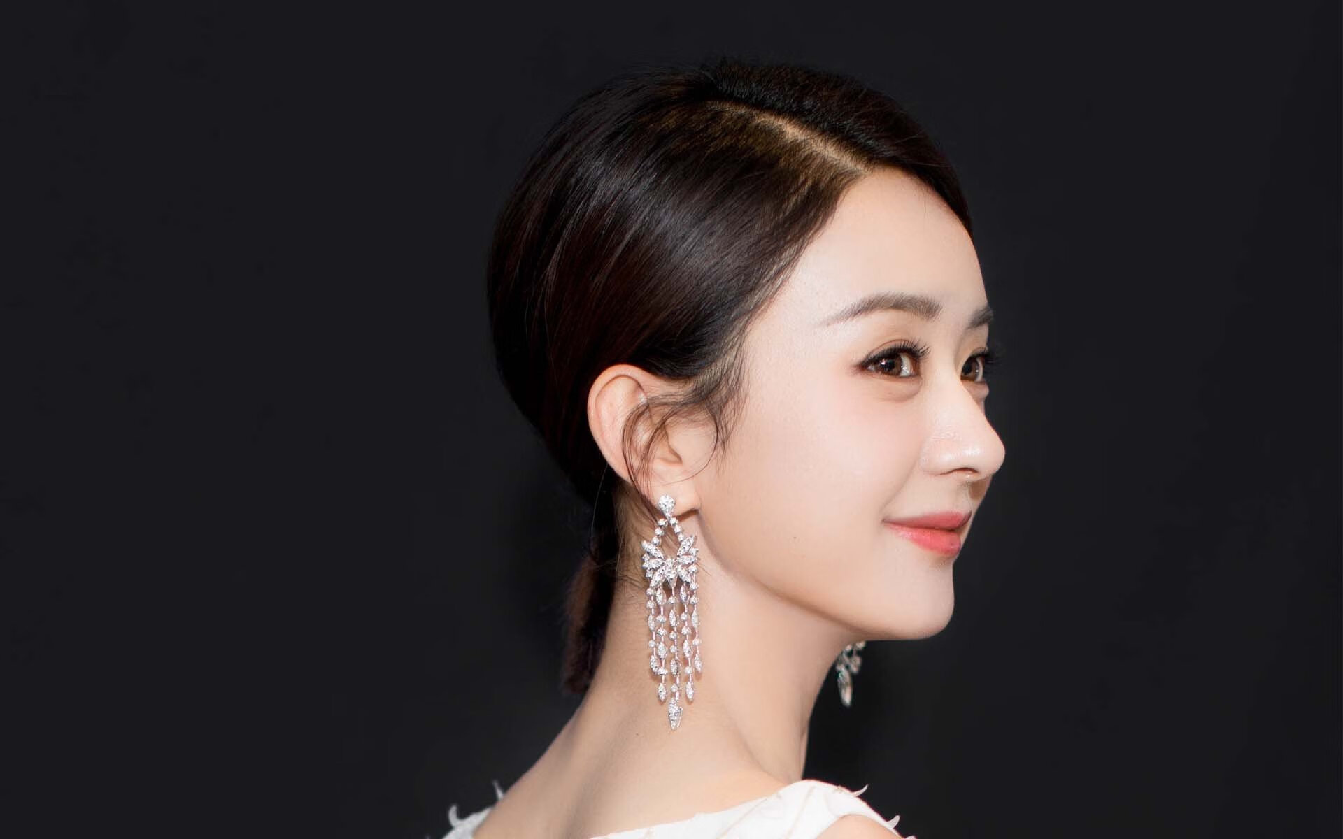 中国篮球关注青少年身心健康引导全面发展，中国青少年篮球训练指导手册